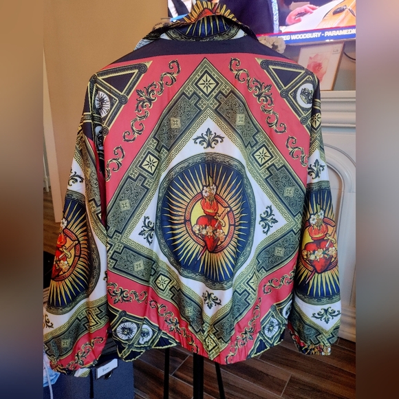 Forever 21 Black Orange Baroque Graphic Windbreaker - Small - Picture 5 of 8